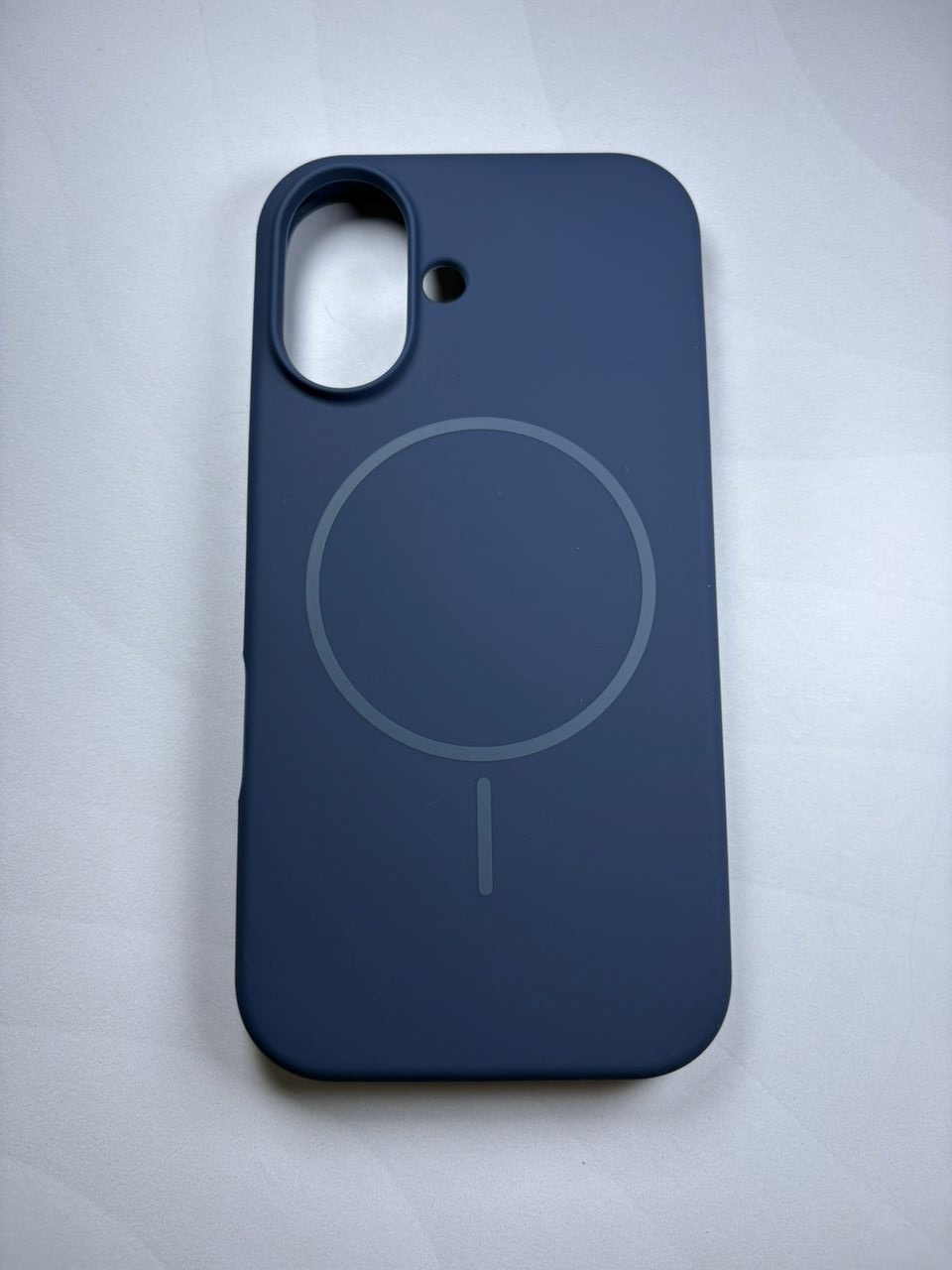 Case silicone premium iPhone 16